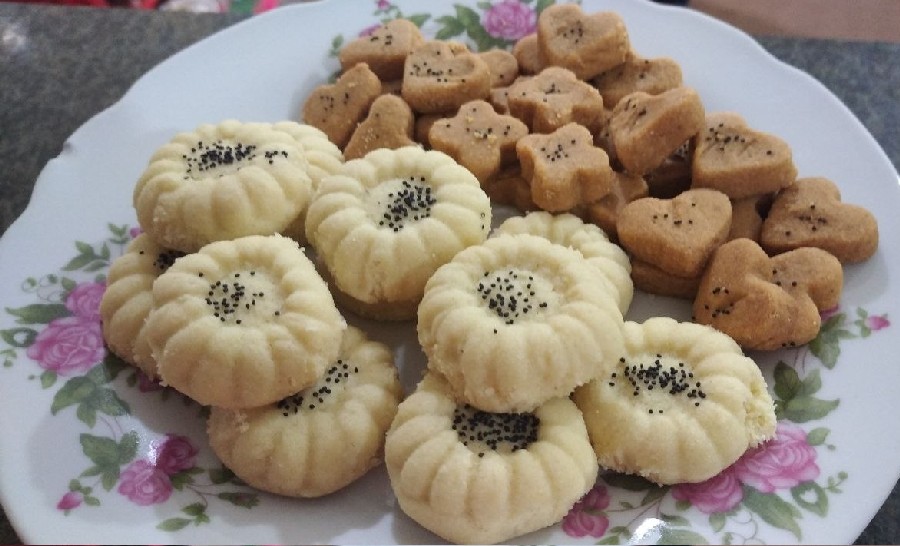 عکس شیرینی برنجی و نخودچی
