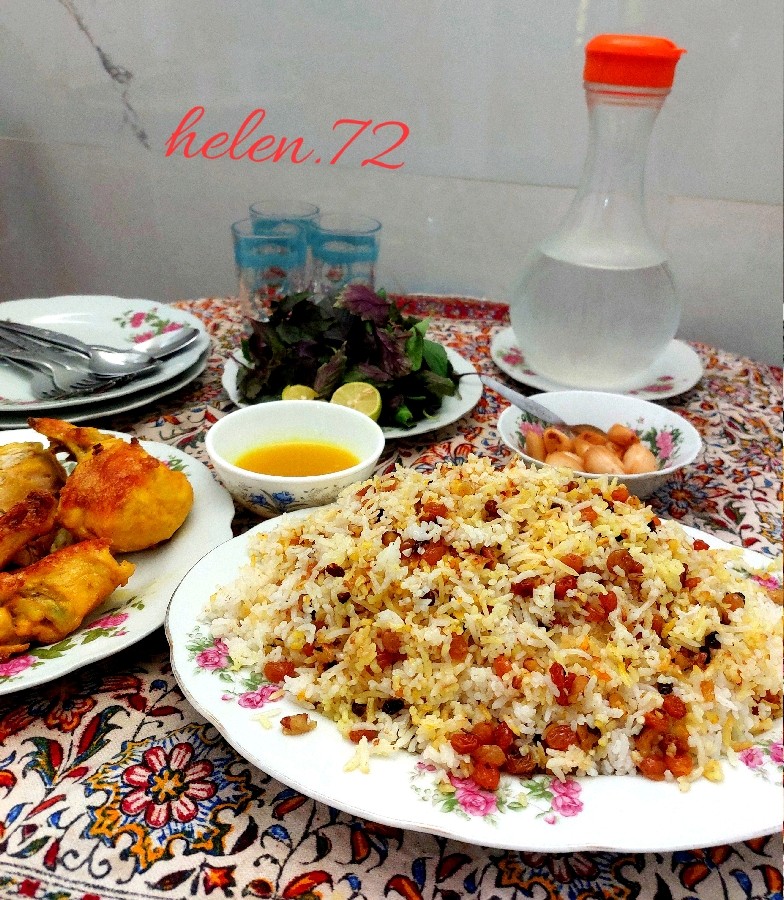 عکس کشمش پلو با مرغ
