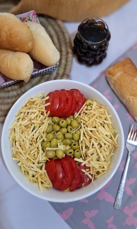 عکس ساندویچ مرغ و قارچ