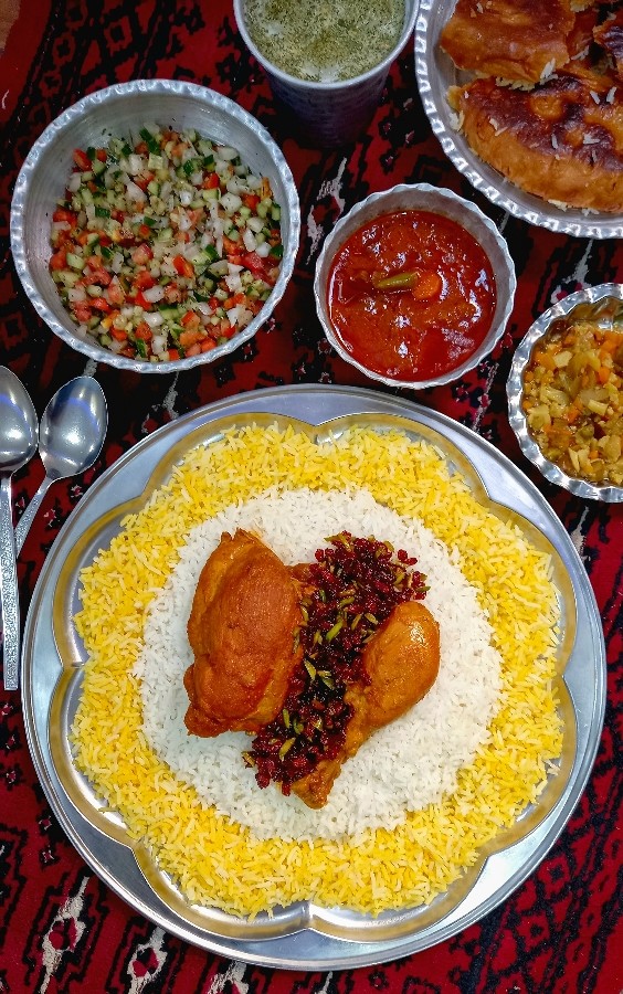 عکس زرشک پلو با مرغ