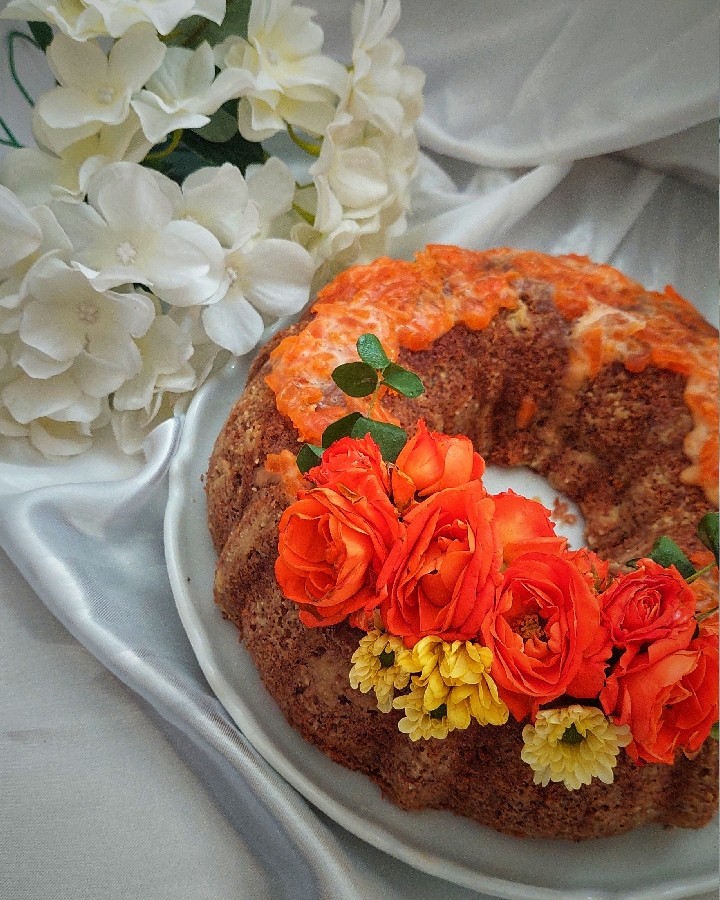 عکس کیک هویج گردو بدون فر