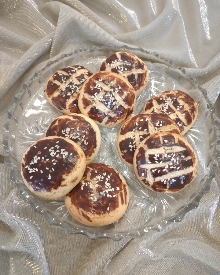 عکس کلوچه گردو و دارچین