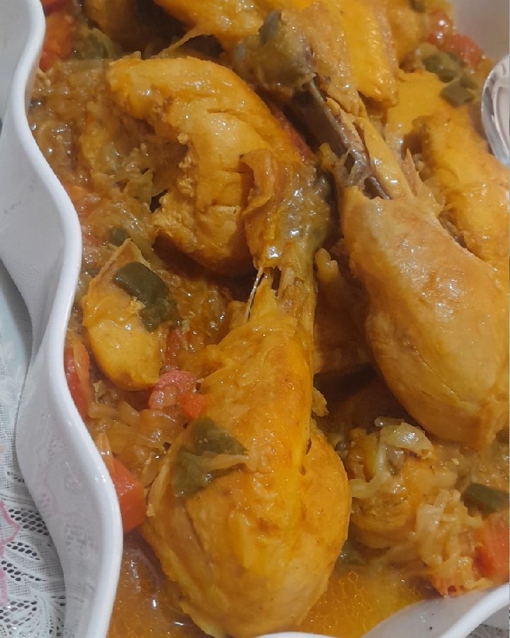 عکس مرغ زعفرانی و شوید پلو و سالاد فصل....دورهمی