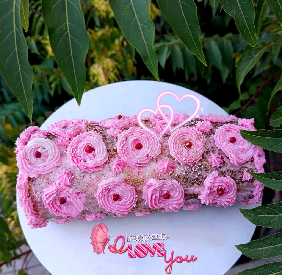 عکس کیک رولتی به مناسبت تولد خواهرجان♥️?

