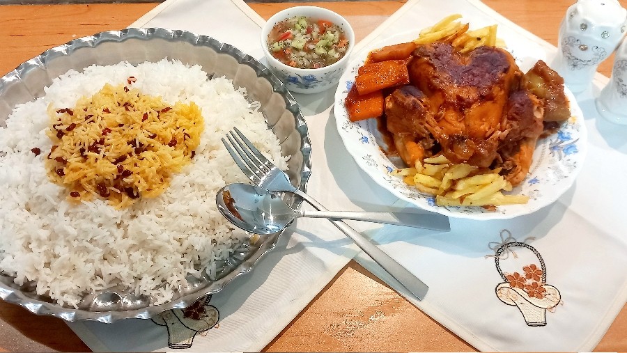 عکس مرغ شکم‌پر 