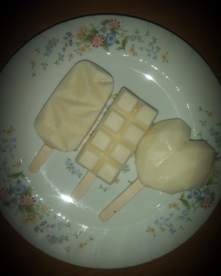 عکس بستنی کیم