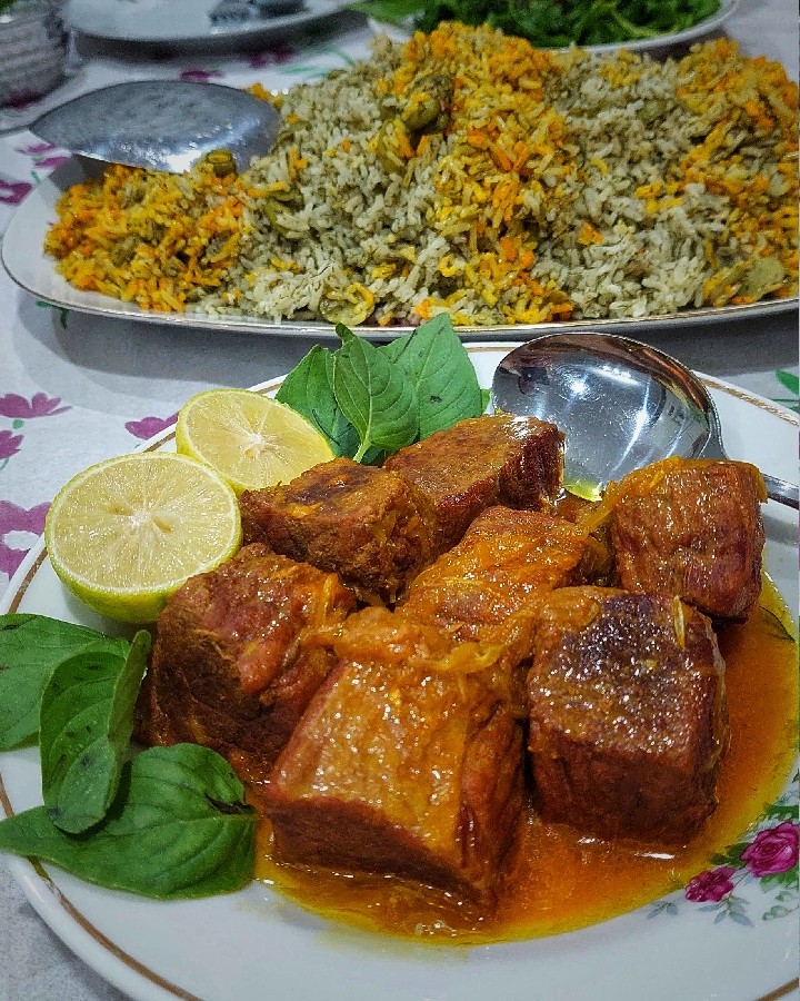 عکس چلوگوشت زعفرانی رستورانی