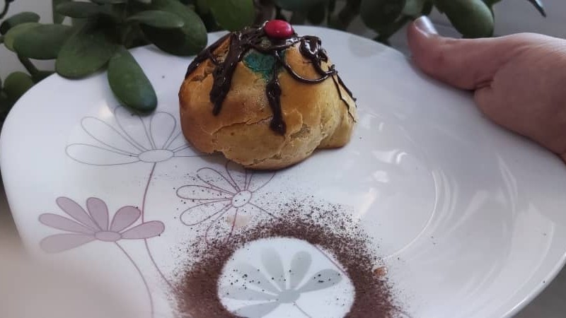 عکس نون شیر مال 