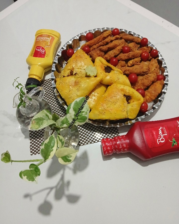 عکس فیله سوخاری 
ساندویچ گوشت 