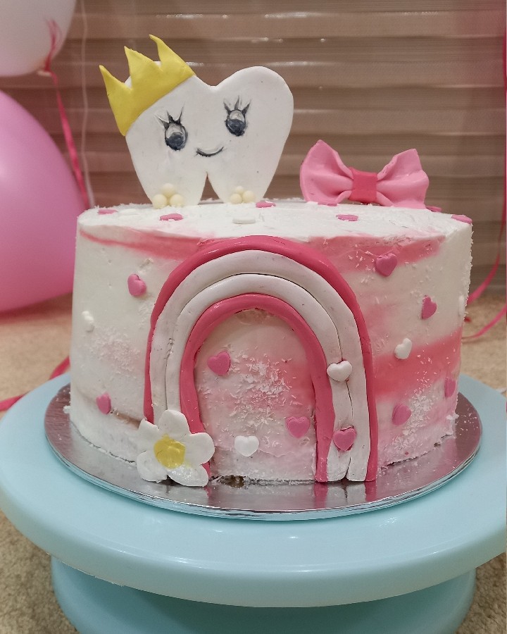 عکس کیک دندونی برای دختر نازم❤️?