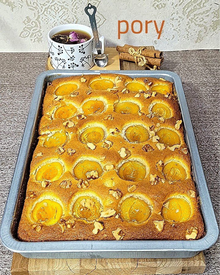 عکس کیک زردآلو 