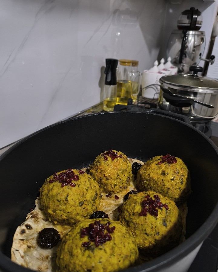 عکس بفرمایید کوفته با طعم آویشن و چای کوهی مخصوص کرمانشاه