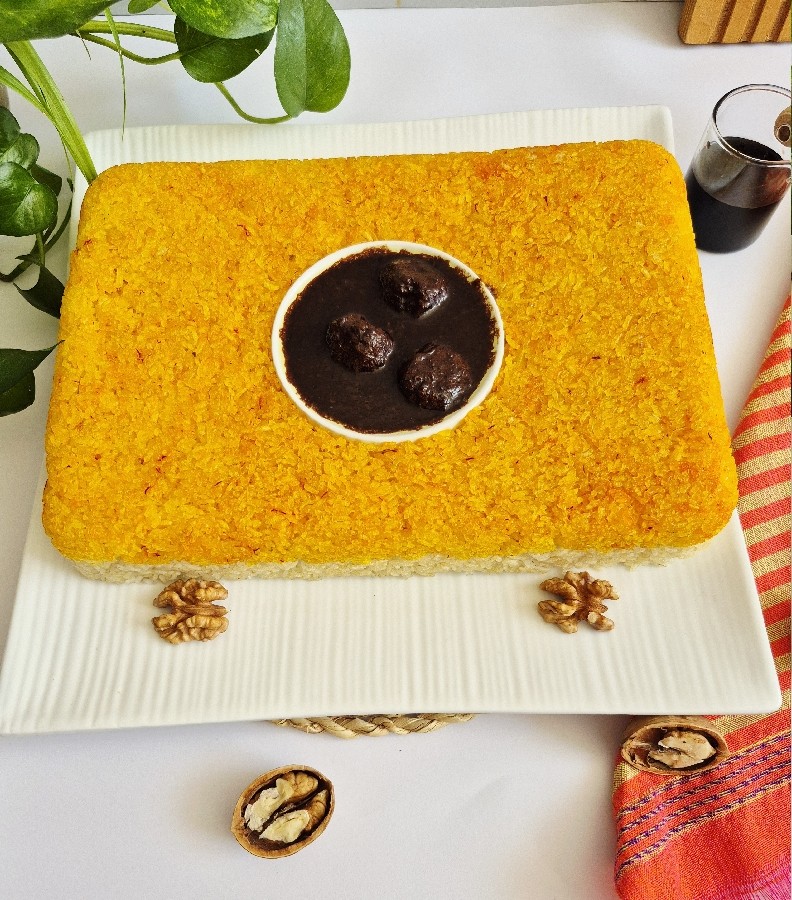 عکس فسنجان با گوشت قلقلی