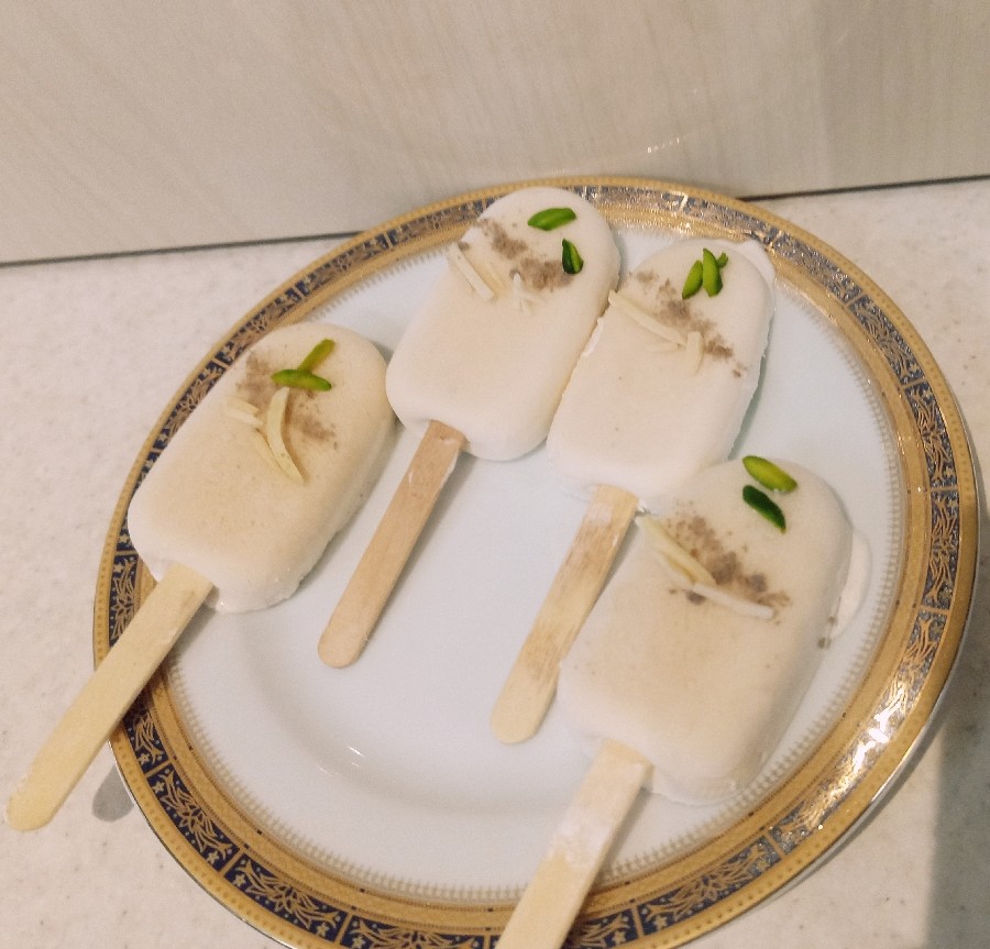 عکس بستنی نسکافه ای