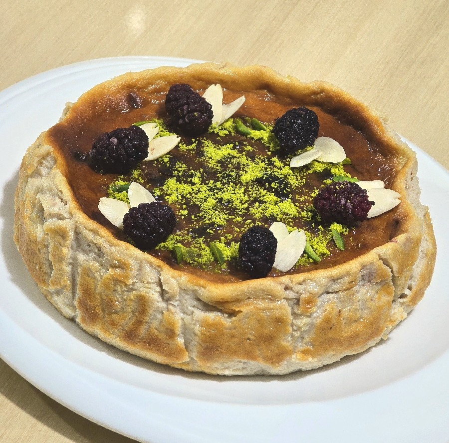عکس چیزکیک سن سباستین شاتوت