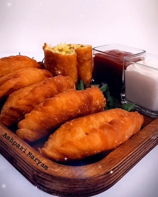عکس پیراشکی گوشت روسی