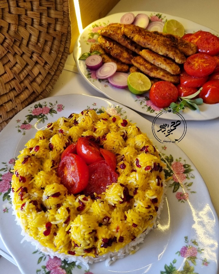 عکس زرشک پلو و کوبیده مرغ