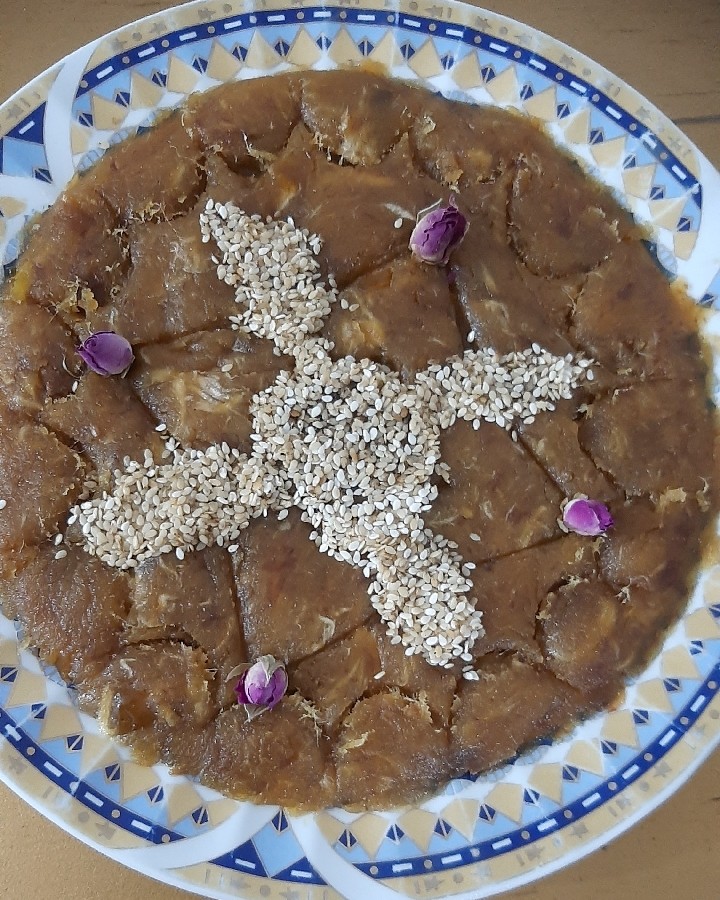 عکس حلوا رنگینک با رطب به نیت اموات برا دیروز بود فراموش کردم ارسال کنم 