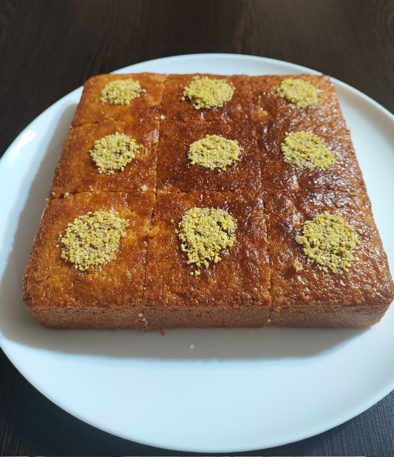 عکس کیک گردو و کشمش ...عالی شد