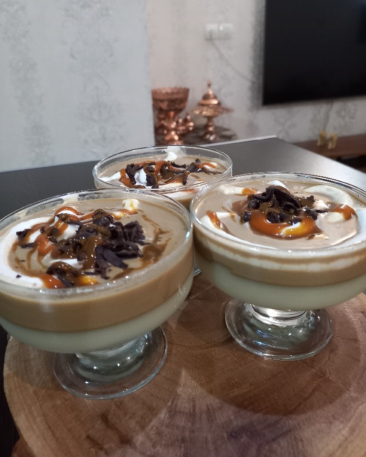 عکس دسر گلاسه موز قهوه