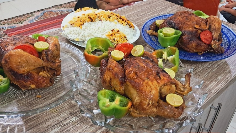عکس مرغ شکم پر