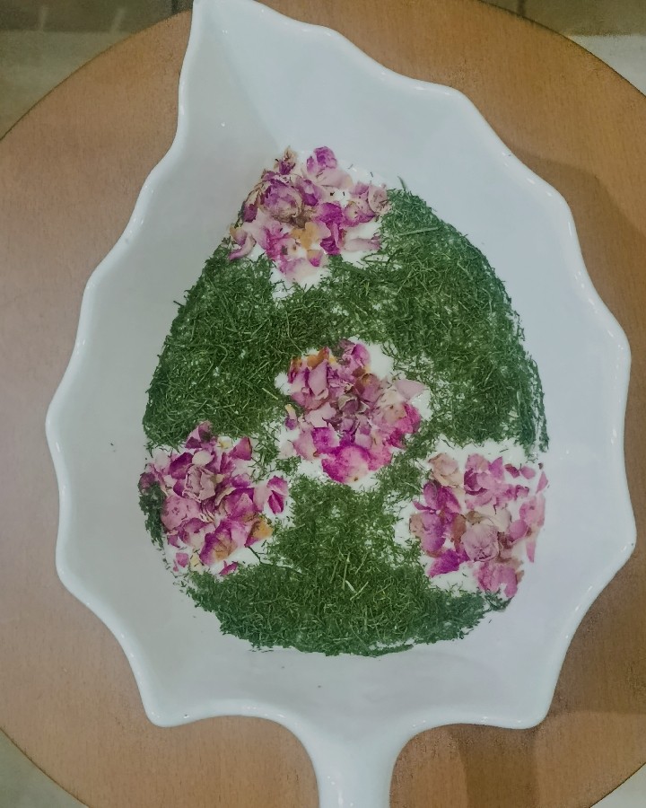 عکس تزیین ساده ماست 