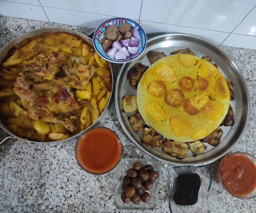 برنج و مرغ زعفرانی