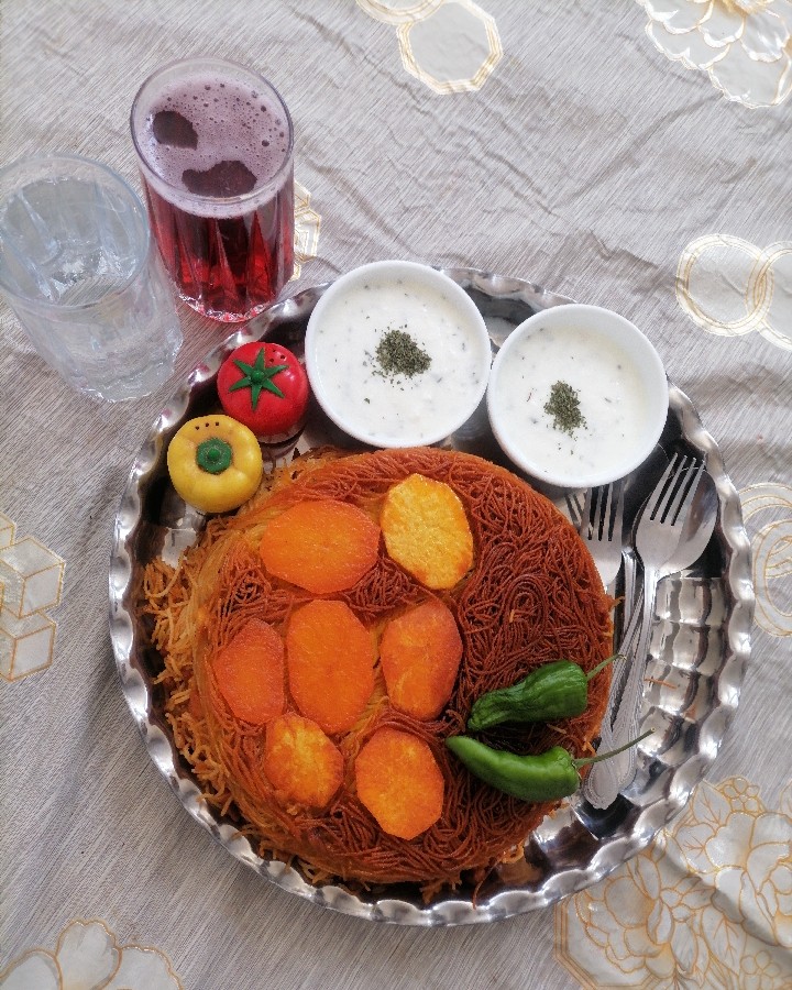 عکس ماکارونی یا اثر هنری ??