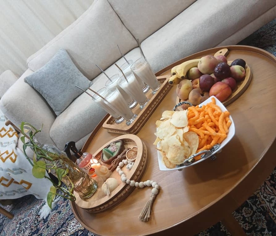 عکس میز مزه 
شیرموز 