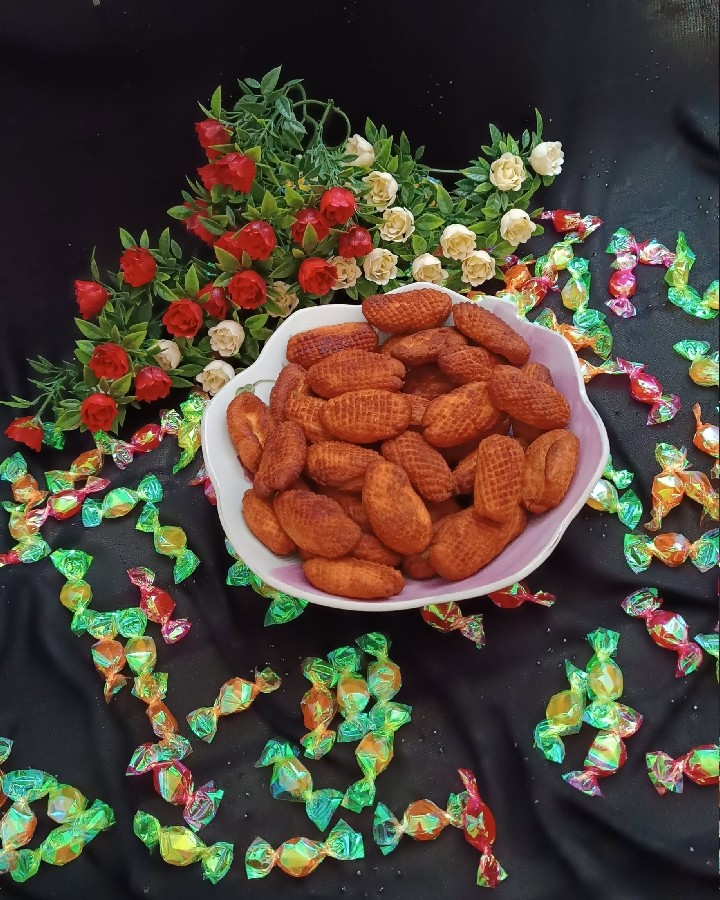 عکس بژی و حلوا شیر