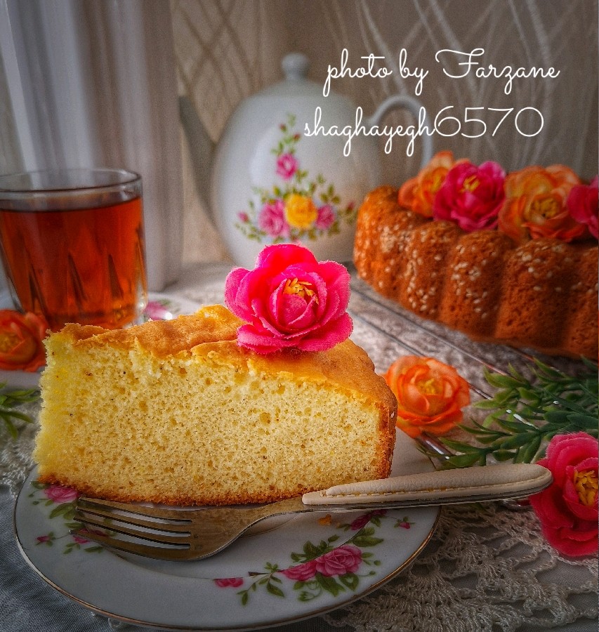 عکس کیک هل و گلاب زعفرانی