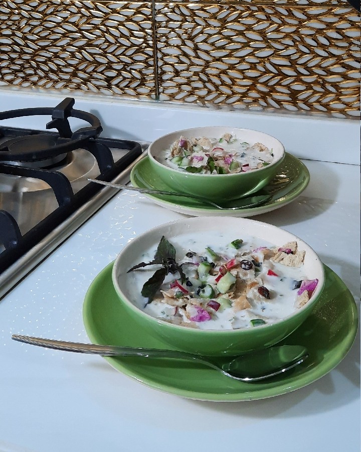 عکس ابدوغ خیار (سوپ سرد) 