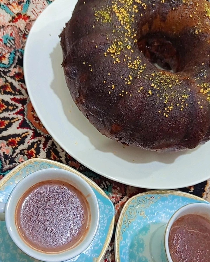 عکس کیک خیس شکلاتی با هات چاکلت