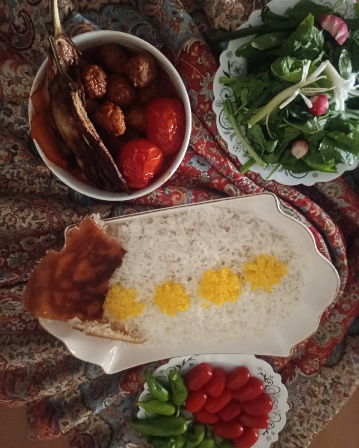 عکس خورش بادمجان با گوشت قلقلی 