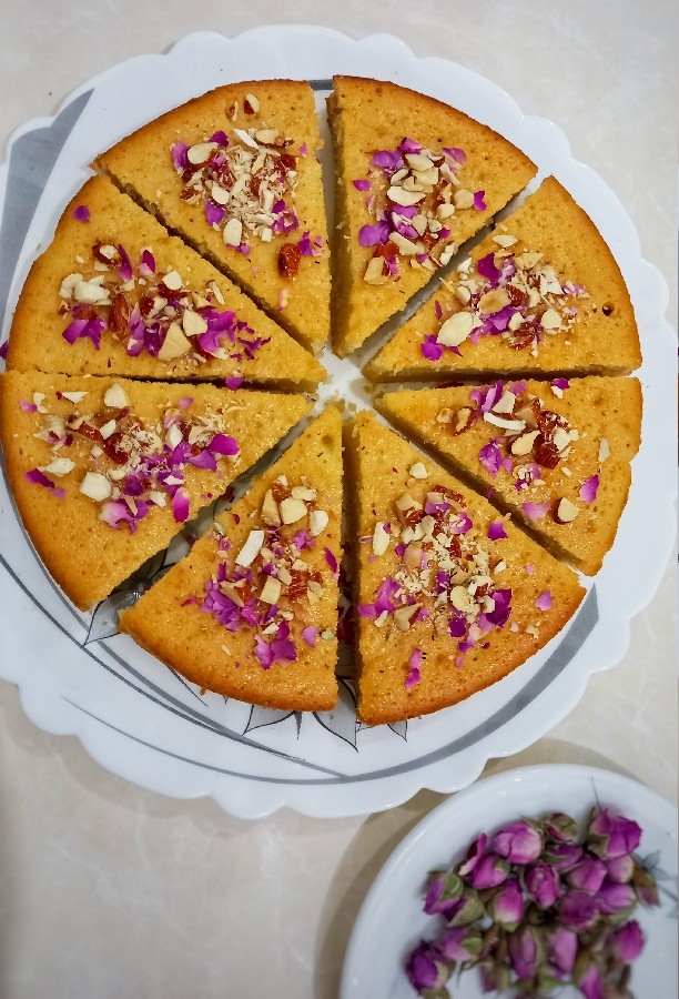 عکس کیک گل محمدی