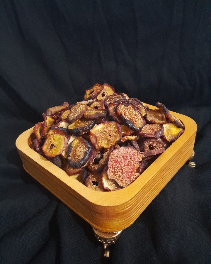 عکس انجیر خشک پرک شده