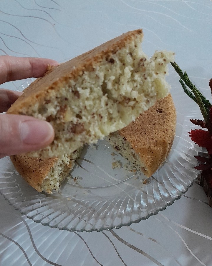 عکس کیک نارگیلی گردویی 