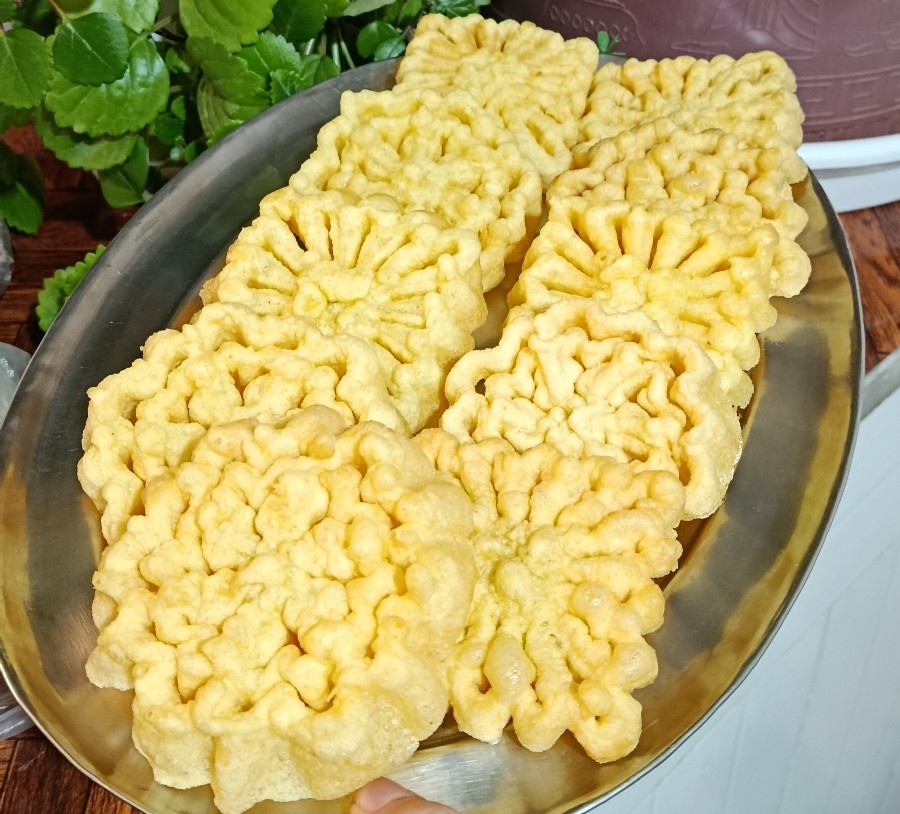 عکس شیرینی پنجره ای
عکسای بعدی تزیین حنا بماند یادگار ?