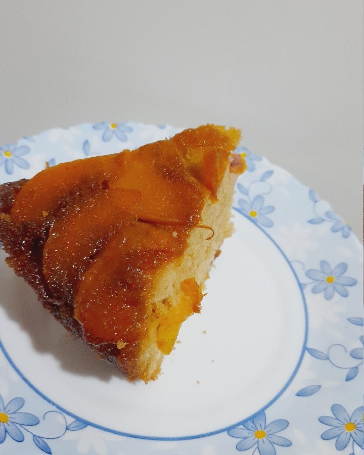 عکس کیک برگردون هلو