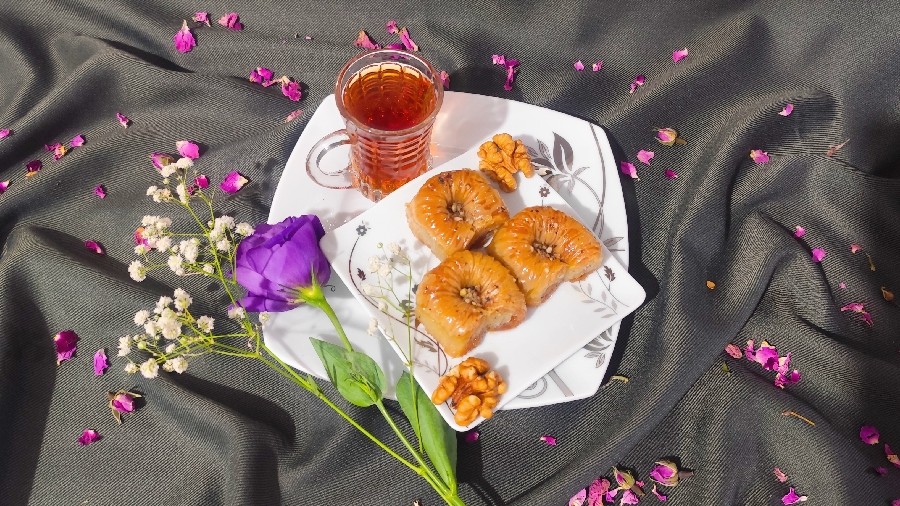 عکس باقلوا پسته