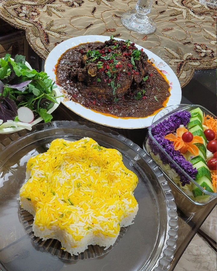 عکس مرغ شکم پر