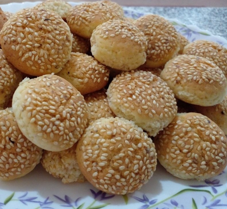 عکس بسکویت کنجدی 