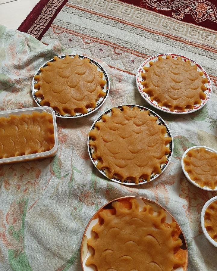 عکس خیرات حلوای سه آرد