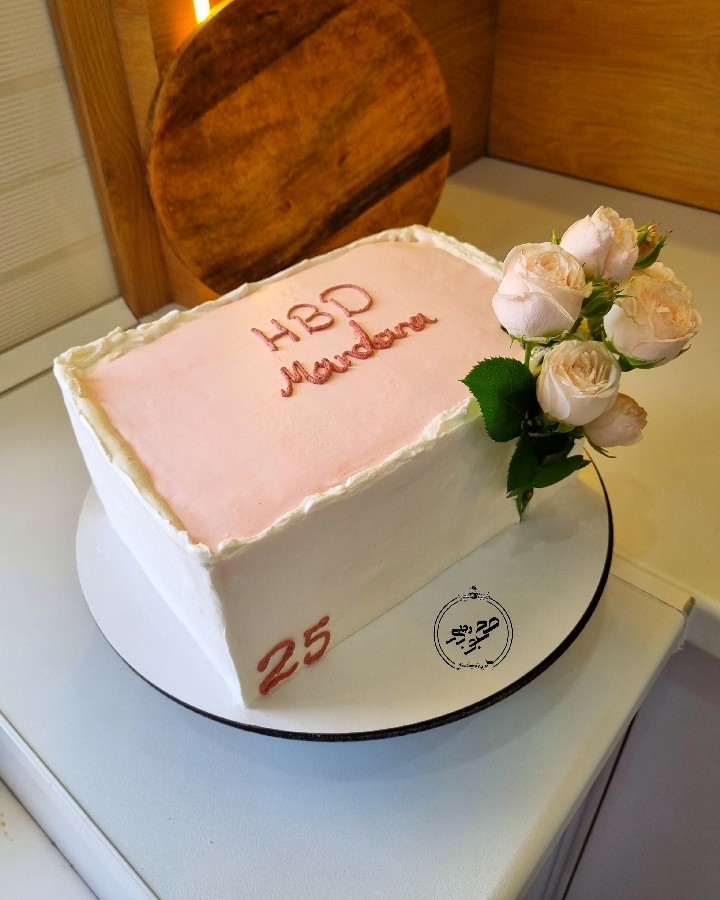 عکس کیک خامه ای مستطیلی