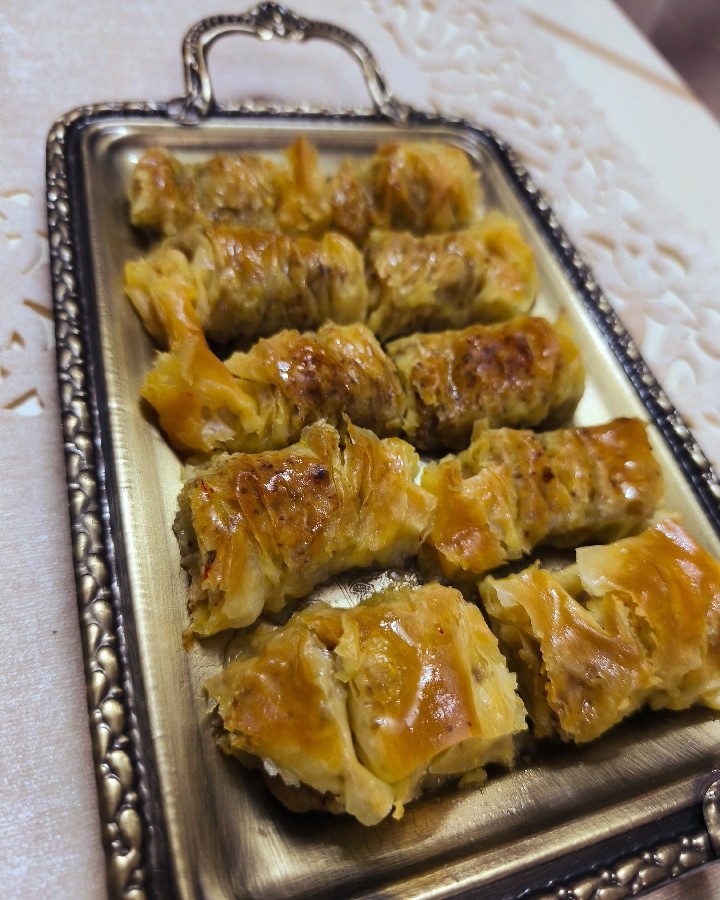 عکس باقلوا شیر عسلی