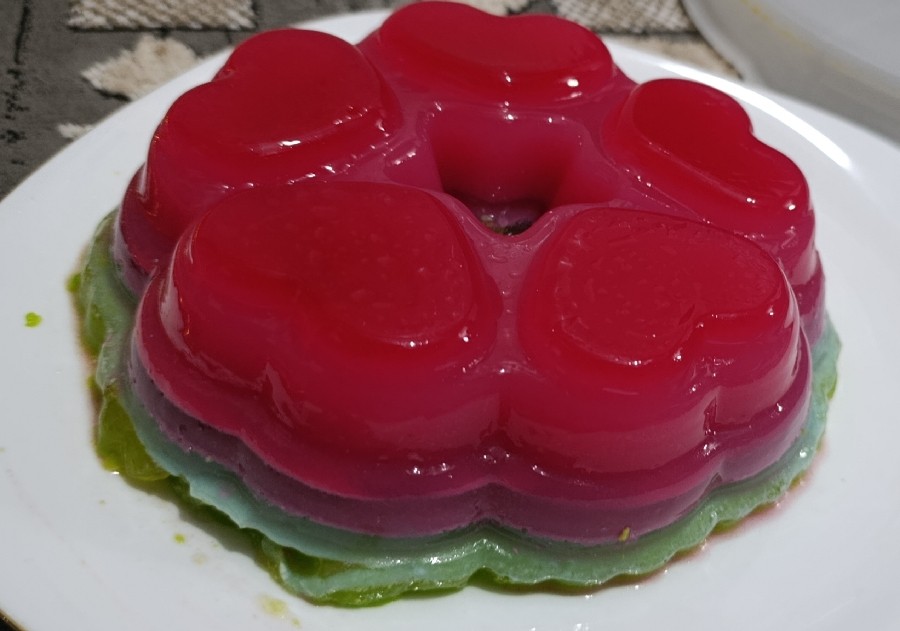 عکس ژله خوشرنگ مجلسی