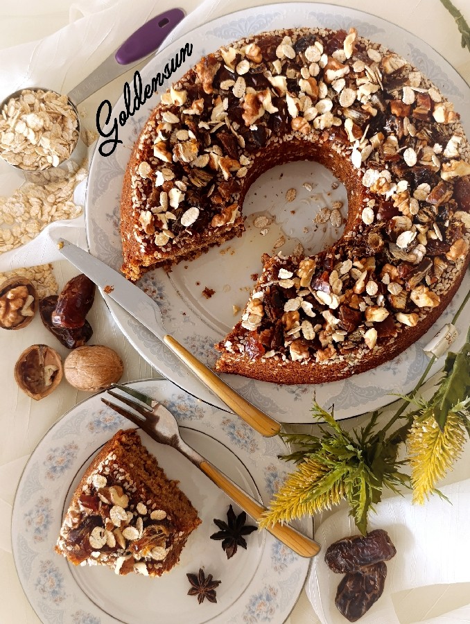 عکس کیک خرما بدون تخم مرغ(وگان)