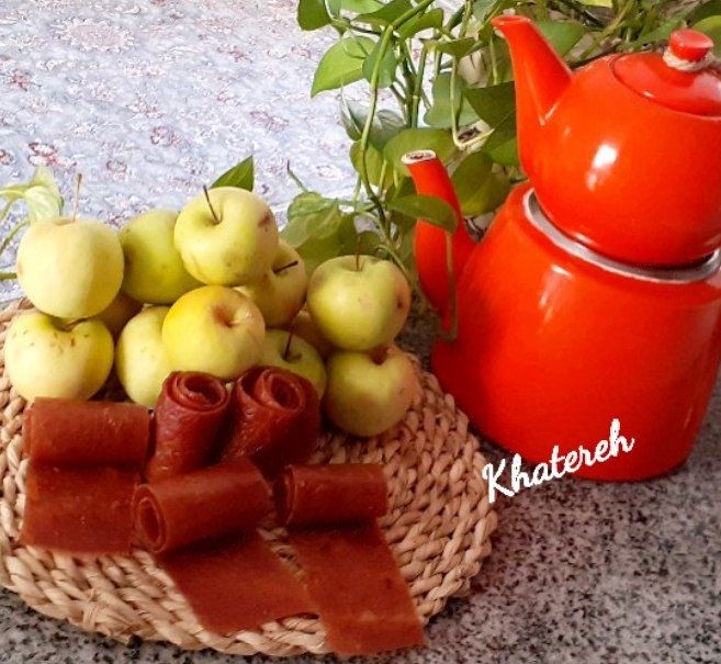عکس لواشک سیب و ماکارونی