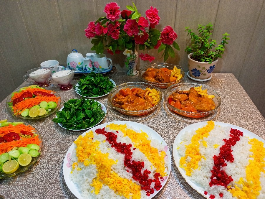 عکس خوراک مرغ مجلسی