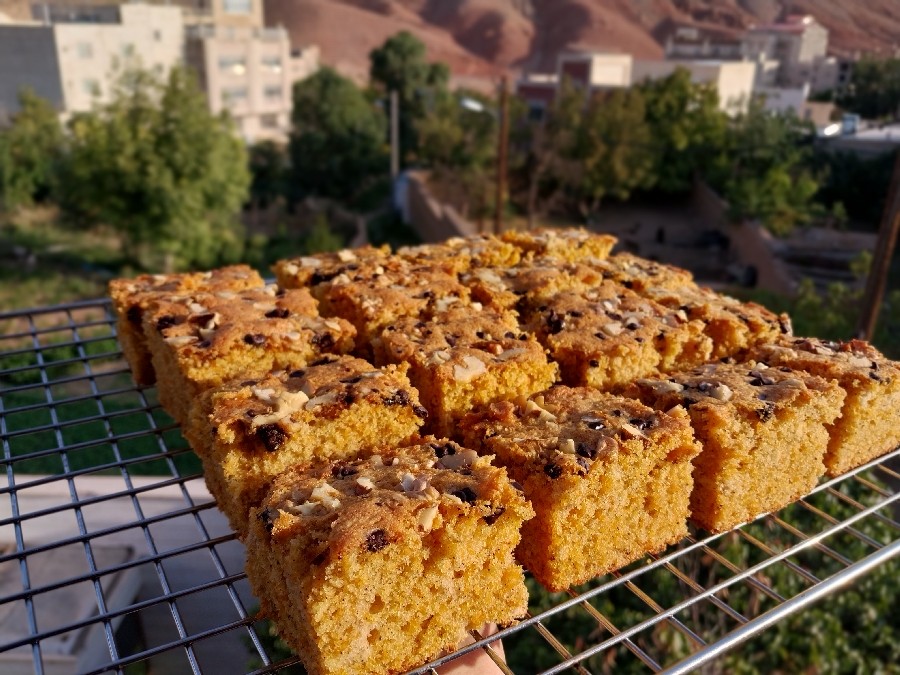 عکس کیک هویج گردو
